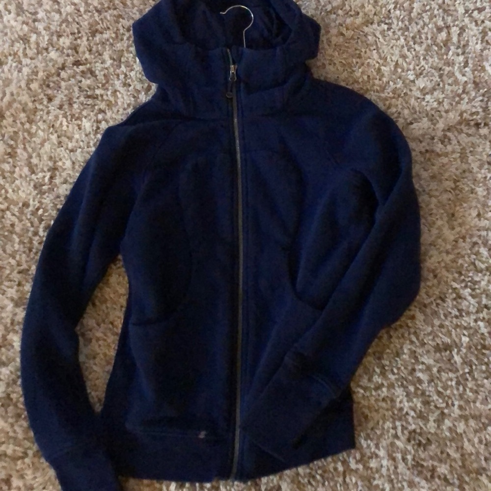 Lululemon scuba hoodie size 6